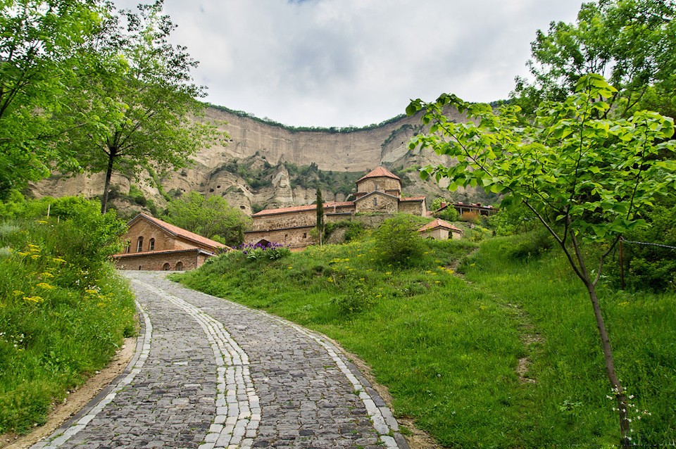 По храмам и монастырям Georgia
